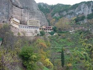 de4693b95c61a95aac1907cef674dbc17c6ffb0c_the_holy_monastery_of_the_great_cave_kalavrita.jpg